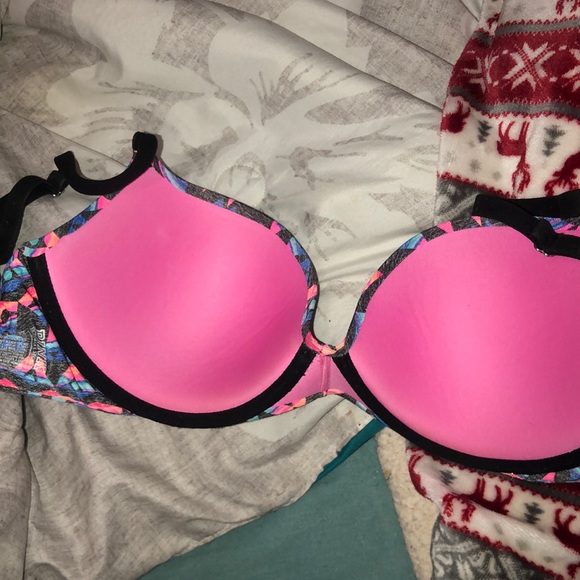 VS bra - Picture 2 of 2